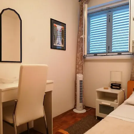 Apartman-maja-krk Apartamento Krk Town