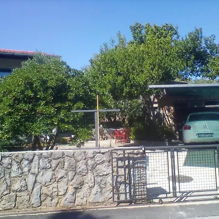 Apartman-maja-krk Apartamento *